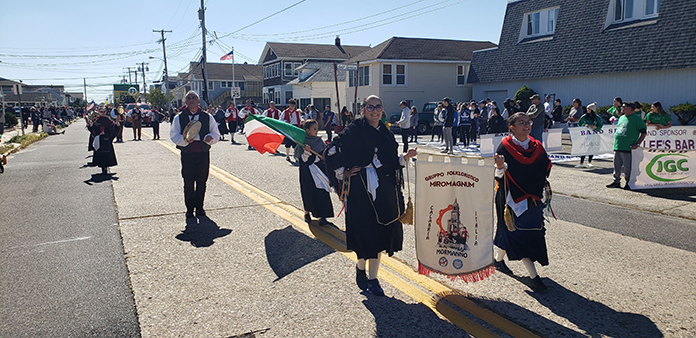 Italian Heritage Showcased With Food, Music And Shoppers - Jersey