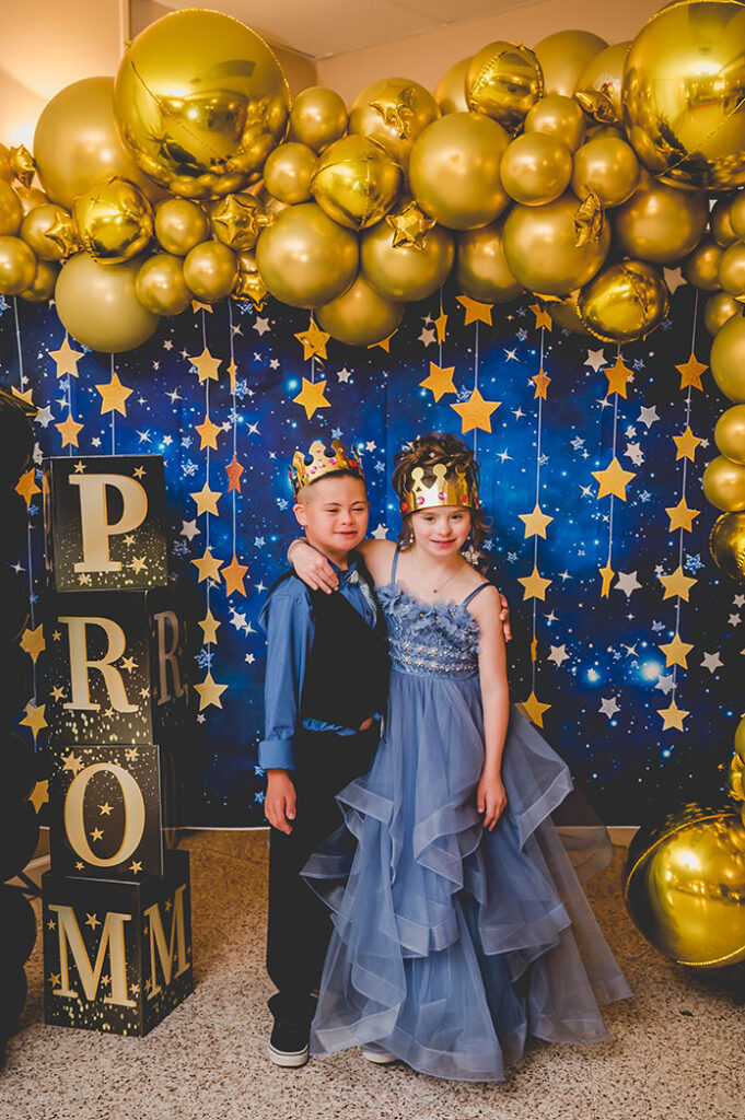 Special Needs Prom Dazzles Kids Of All Ages