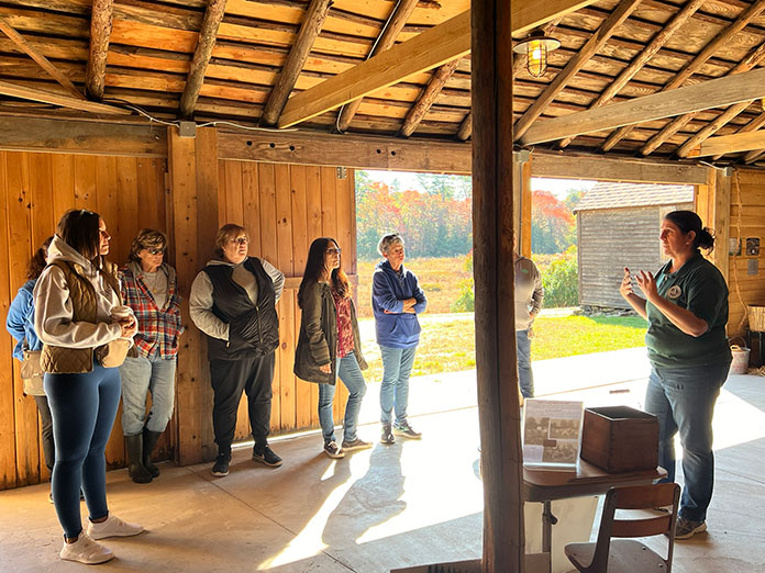 Cranberry Picking Adventure Forges Stronger Community Bonds